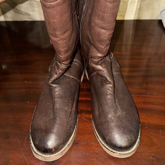 Vintage  Frye Sleathering Winter Boot, Leather, Brown, Straps, Size 6